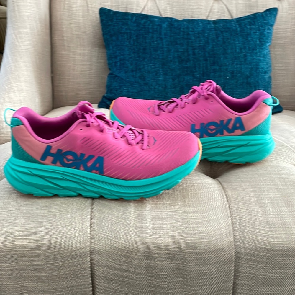 New used condition women’s Hokas.